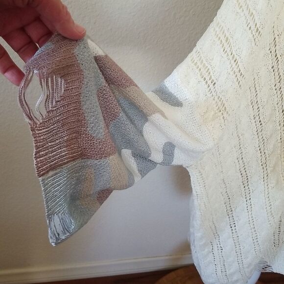 POL Lightweight Camo Sweater Top - Picture 3 of 8